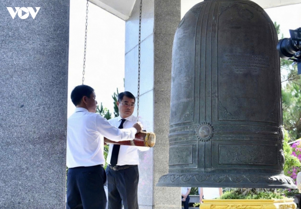 pm attends memorial and reburial ceremony for vietnamese martyrs fallen in laos picture 2