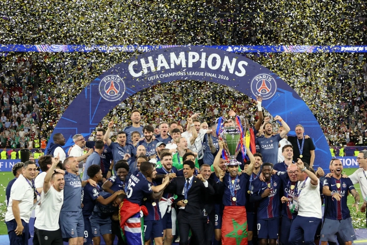 psg vo dich cup c1 chau Au 2025 2026 hlv luis enrique di vao lich su hinh anh 1