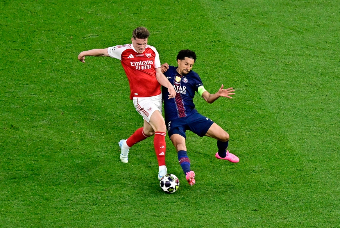 vuot qua arsenal tren loat luan luu, psg vo dich cup c1 chau Au mua giai 2025 26 hinh anh 83