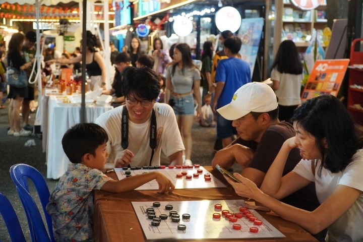 mua qua gi tang con, chau mung ngay quoc te thieu nhi 1 6 hinh anh 5