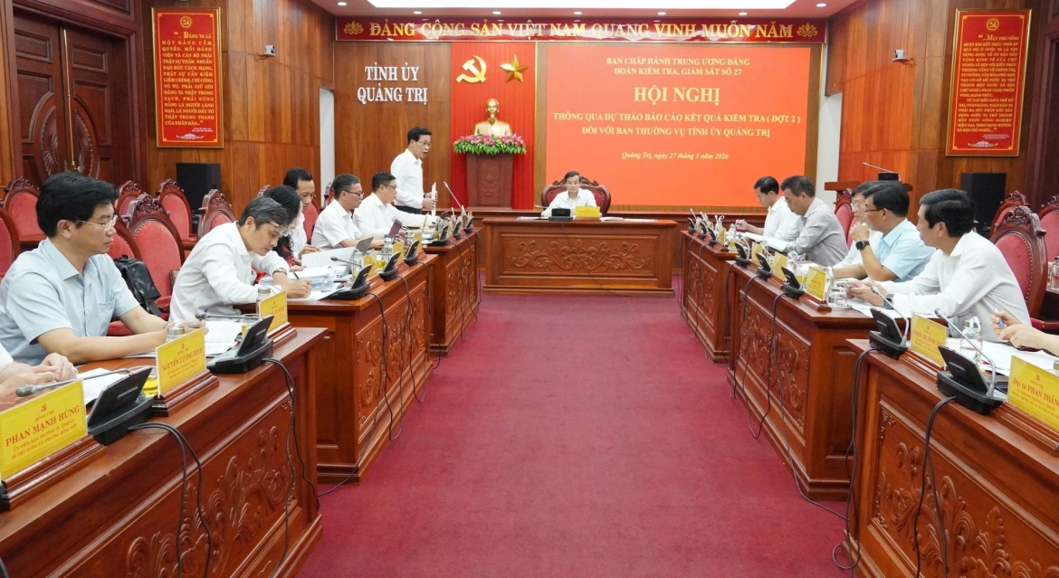 Doan kiem tra, giam sat cua bo chinh tri, ban bi thu lam viec voi tinh quang tri hinh anh 2