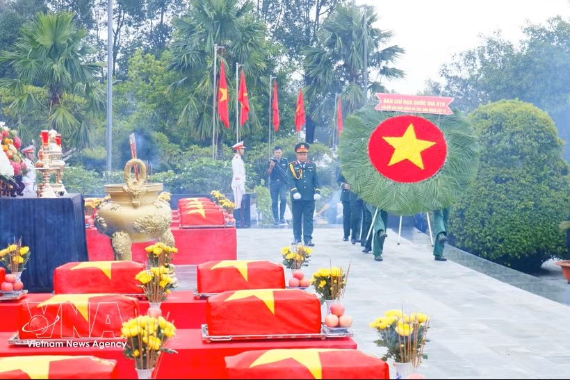 nghe an repatriates remains of 72 volunteer soldiers, experts from laos picture 1