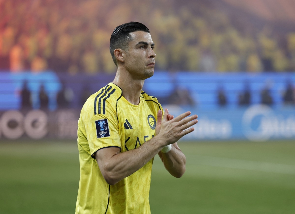 ronaldo co nguy co tiep tuc trang tay cung al nassr hinh anh 1