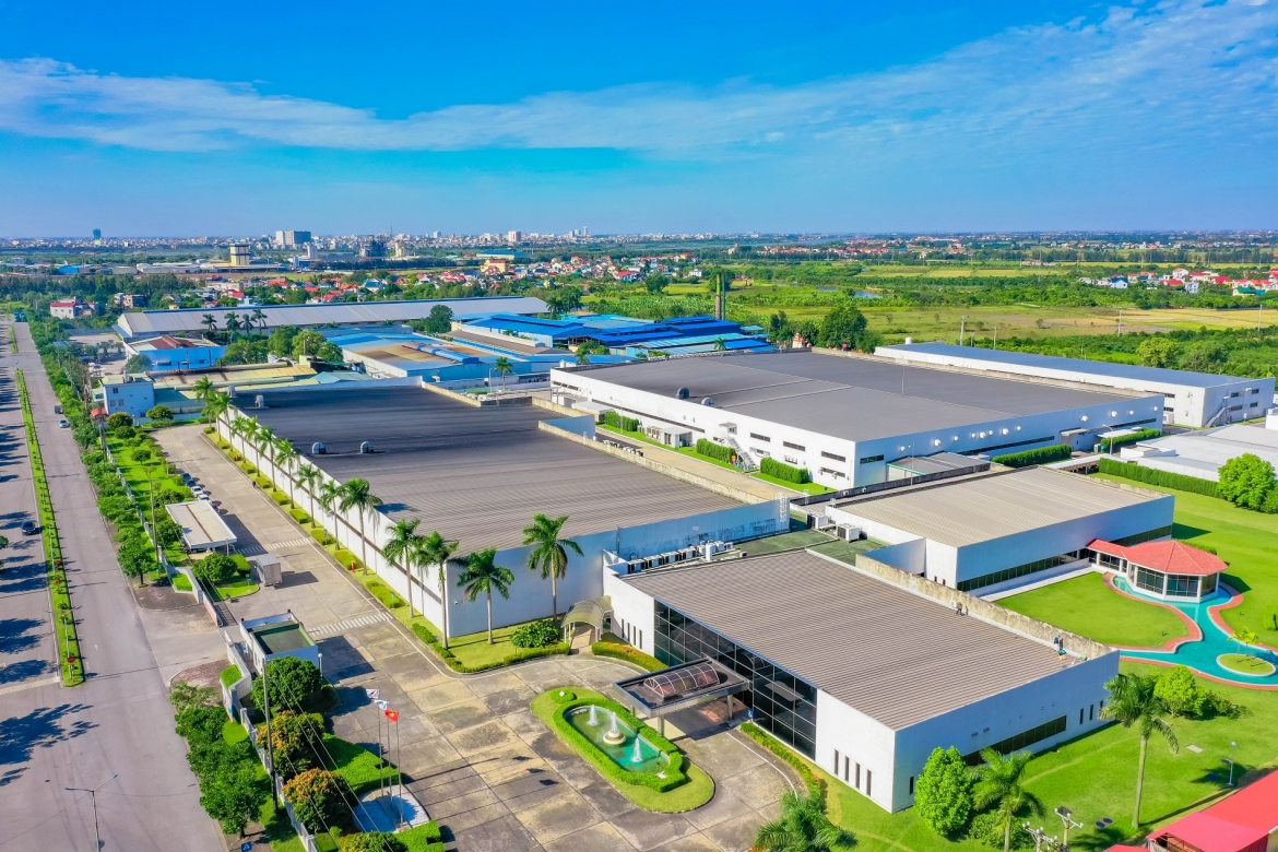 rox group - 3 thap ky tien phong kien tao, dua gia tri viet vuon xa hinh anh 1