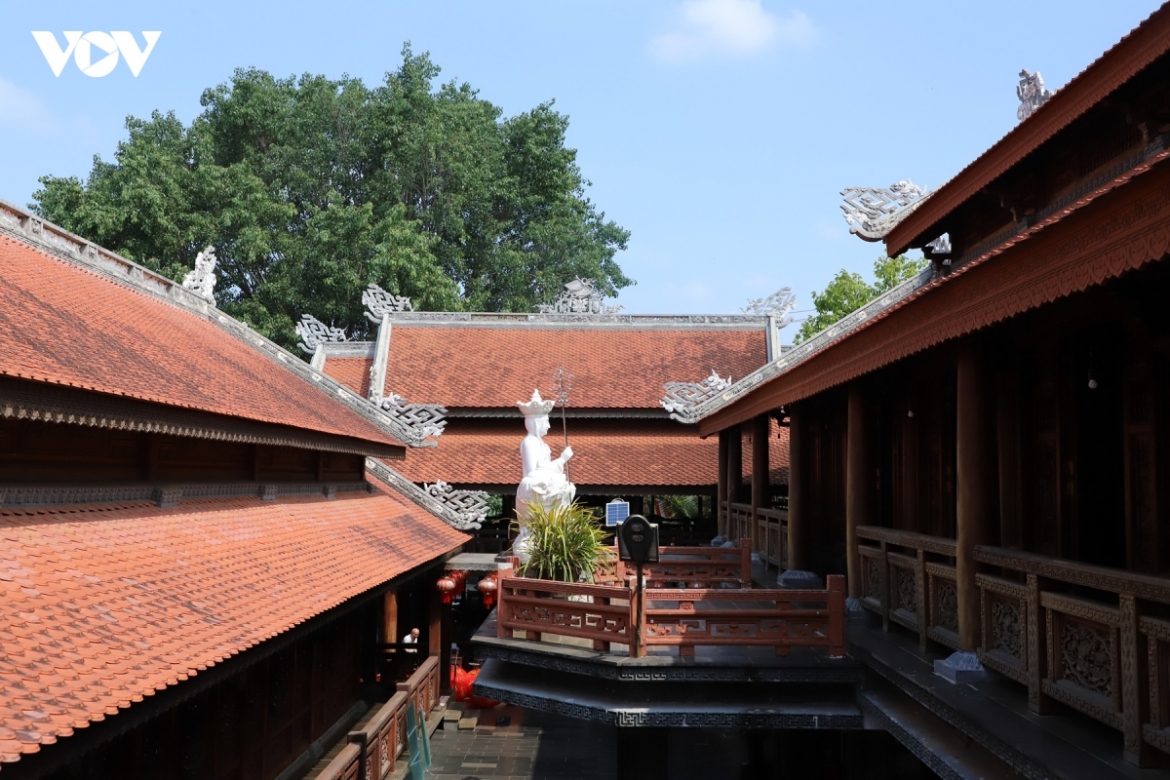 inside sac tu khai doan, last pagoda to receive imperial decree from nguyen dynasty picture 5