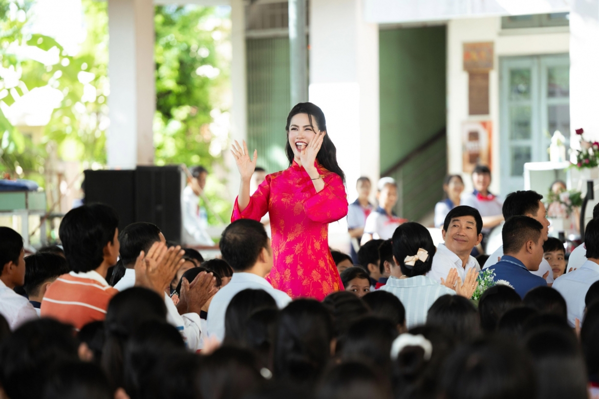 sao viet 24-5 mai phuong thuy van tre dep o tuoi u40 sau 20 nam dang quang hinh anh 4