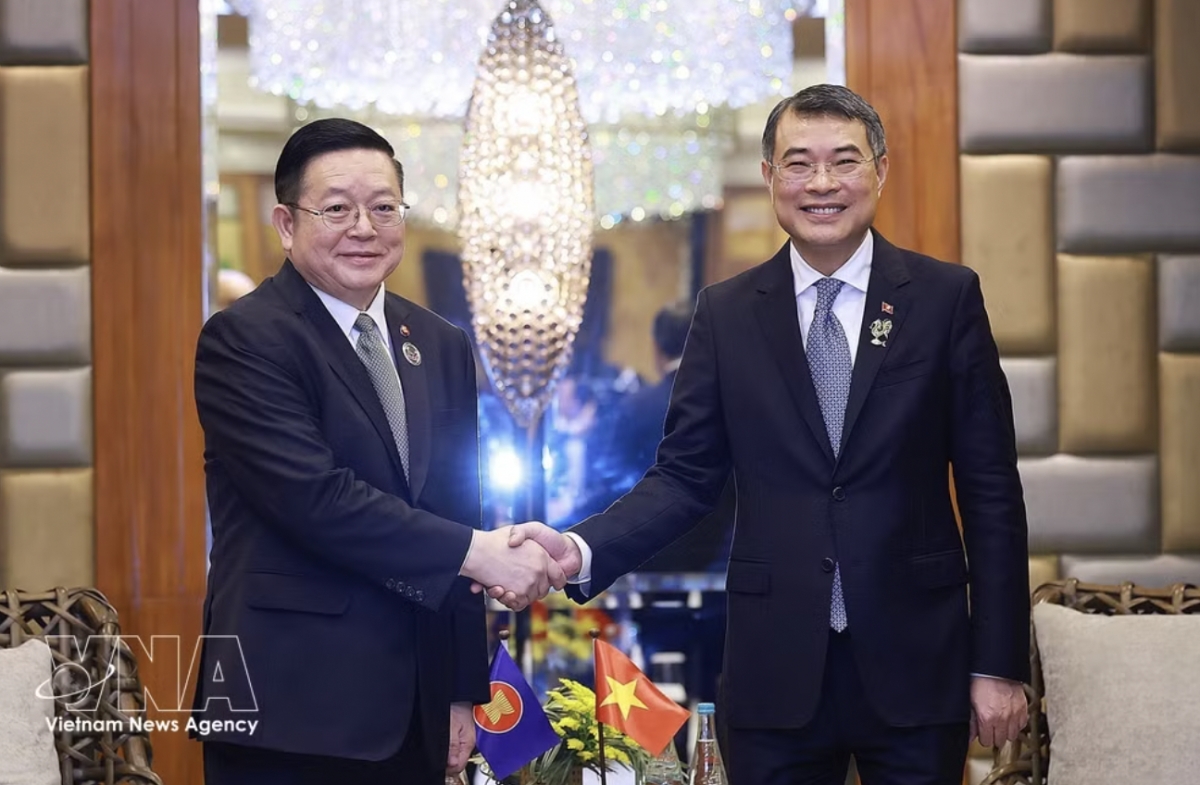 pm s presence in asean summit spreads message of dynamic, strongly rising vietnam picture 2