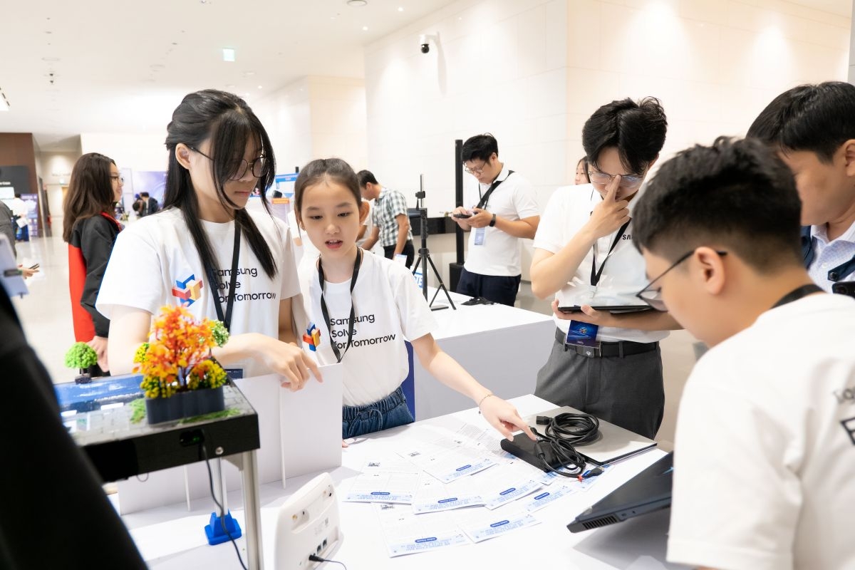 samsung solve for tomorrow dua giao duc stem gan voi thuc tien hinh anh 1