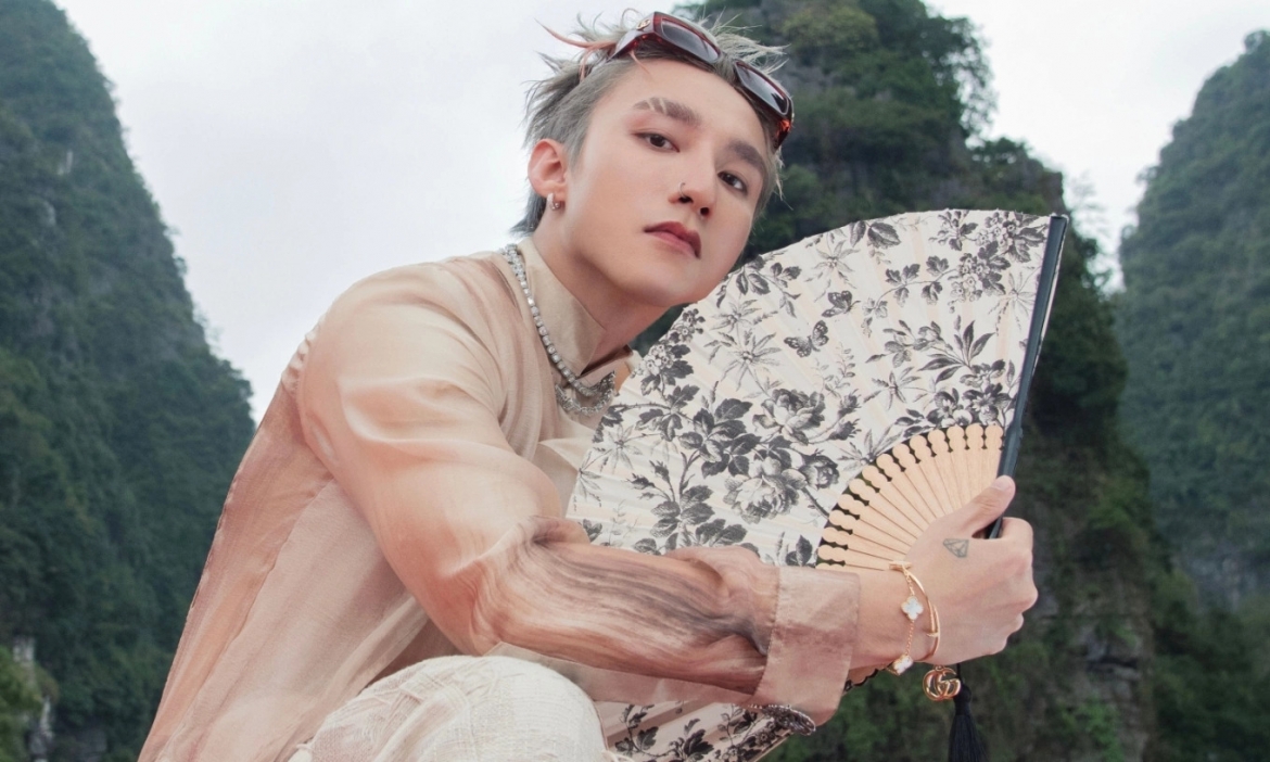 tranh cai hinh anh son tung m-tp dung tren chim lac trong mv moi hinh anh 2