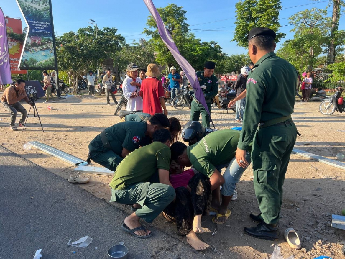 tai nan tham khoc o campuchia 14 nguoi thiet mang, hon 90 nguoi bi thuong hinh anh 1