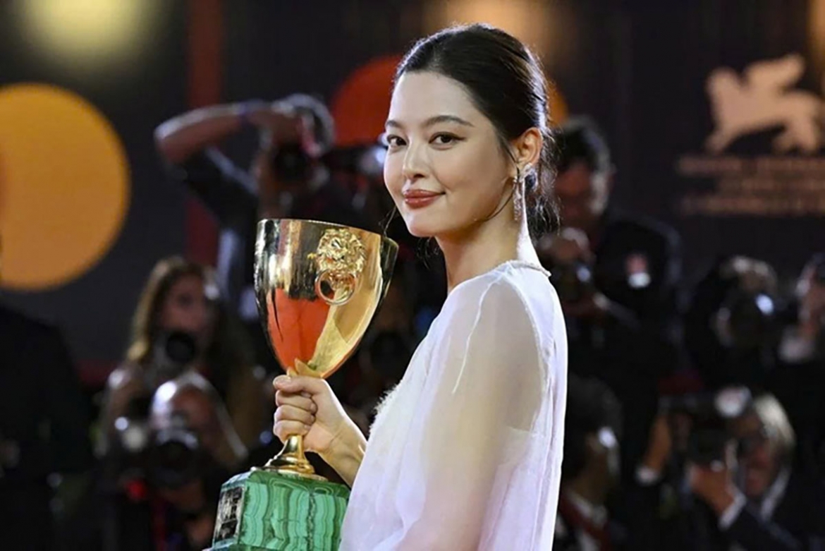 tan chi loi se co vai dien dau tien trong su nghiep dien anh tai hollywood hinh anh 4