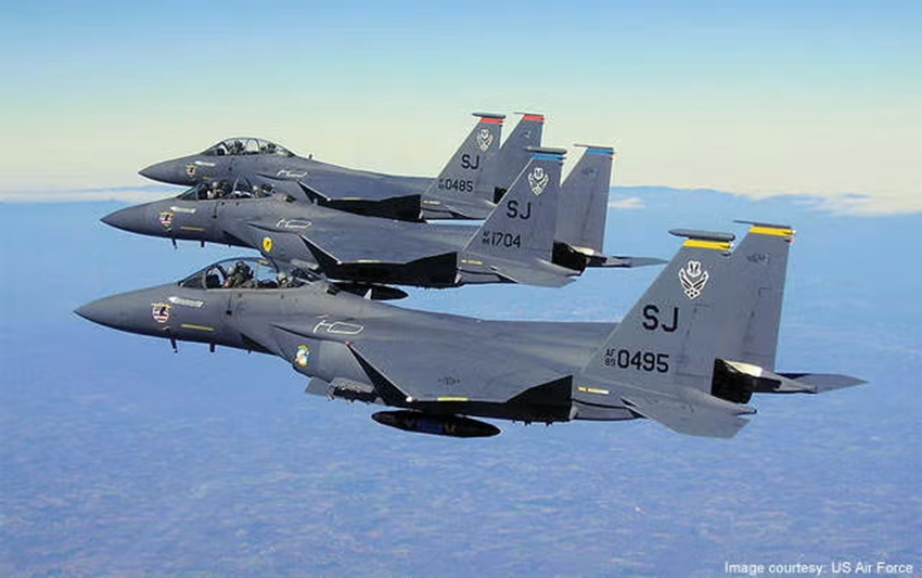 f-16xl tiem kich di truoc thoi dai cua khong quan my nhung that bai truoc f-15e hinh anh 2