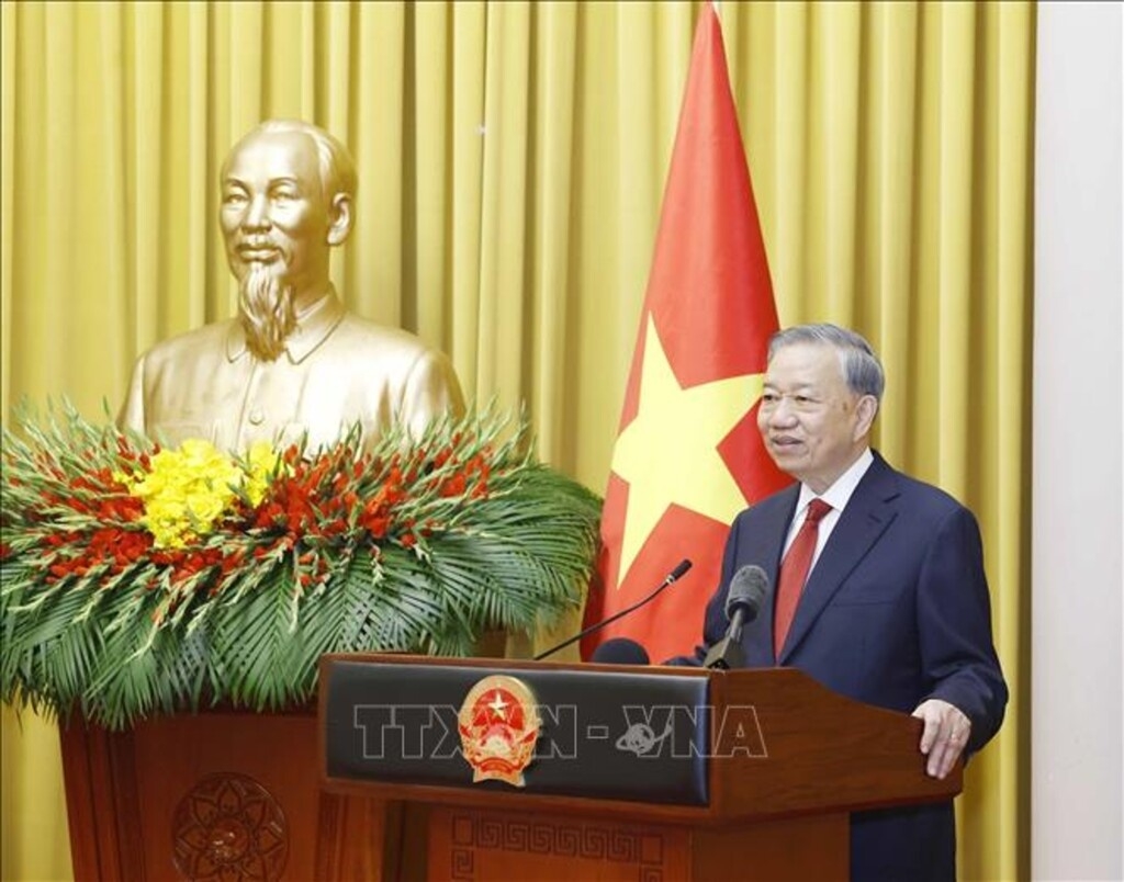 van dung tu tuong ho chi minh de kien tao viet nam phat trien ben vung hinh anh 1