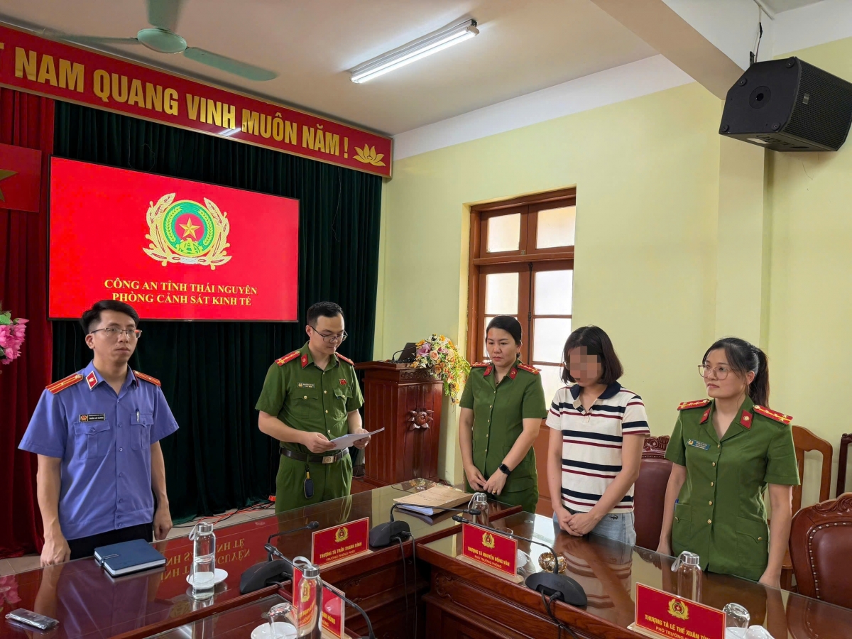 khoi to nu chu ho kinh doanh quan ao tron thue hinh anh 1