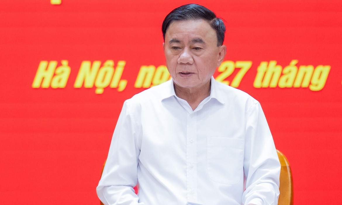 huong dan moi cua ban bi thu ve tham tra ly lich nguoi vao Dang hinh anh 1