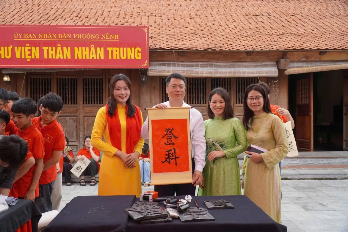 trien lam ve quoc tu giam va danh nhan than nhan trung tai bac ninh hinh anh 4