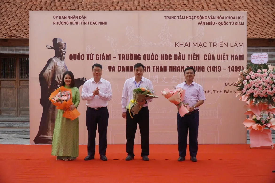 trien lam ve quoc tu giam va danh nhan than nhan trung tai bac ninh hinh anh 7