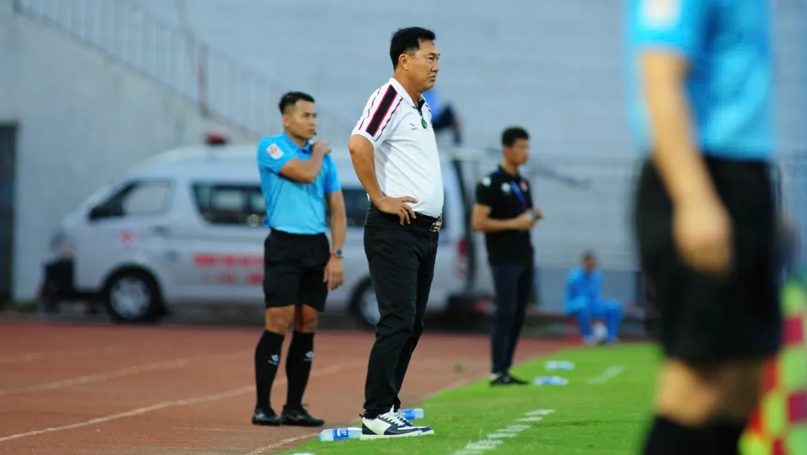 bat ngo cai ten roi vao vong xoay tru hang v-league 2025 2026 hinh anh 3