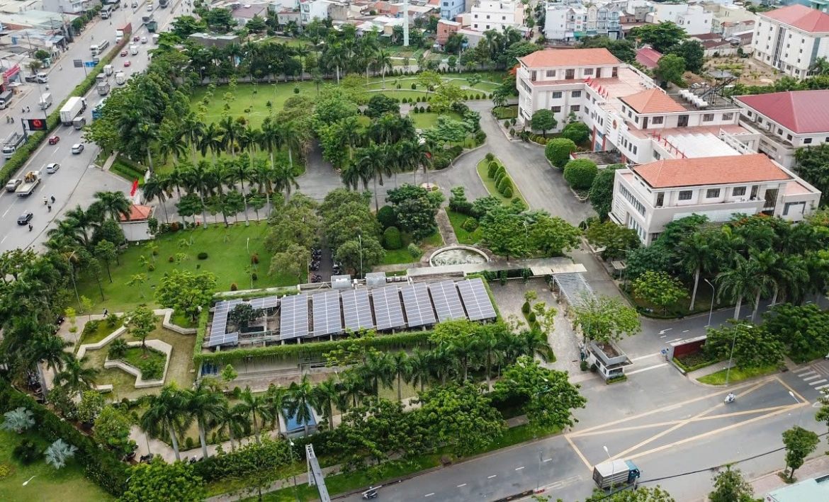 tp.hcm cat 50 thu tuc, don luc hoan thanh 1.000 phong hoc trong 100 ngay hinh anh 2