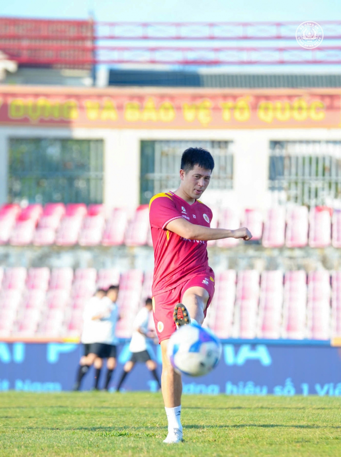 truc tiep ha tinh 0-0 cahn cot doc tu choi ban thang hinh anh 4