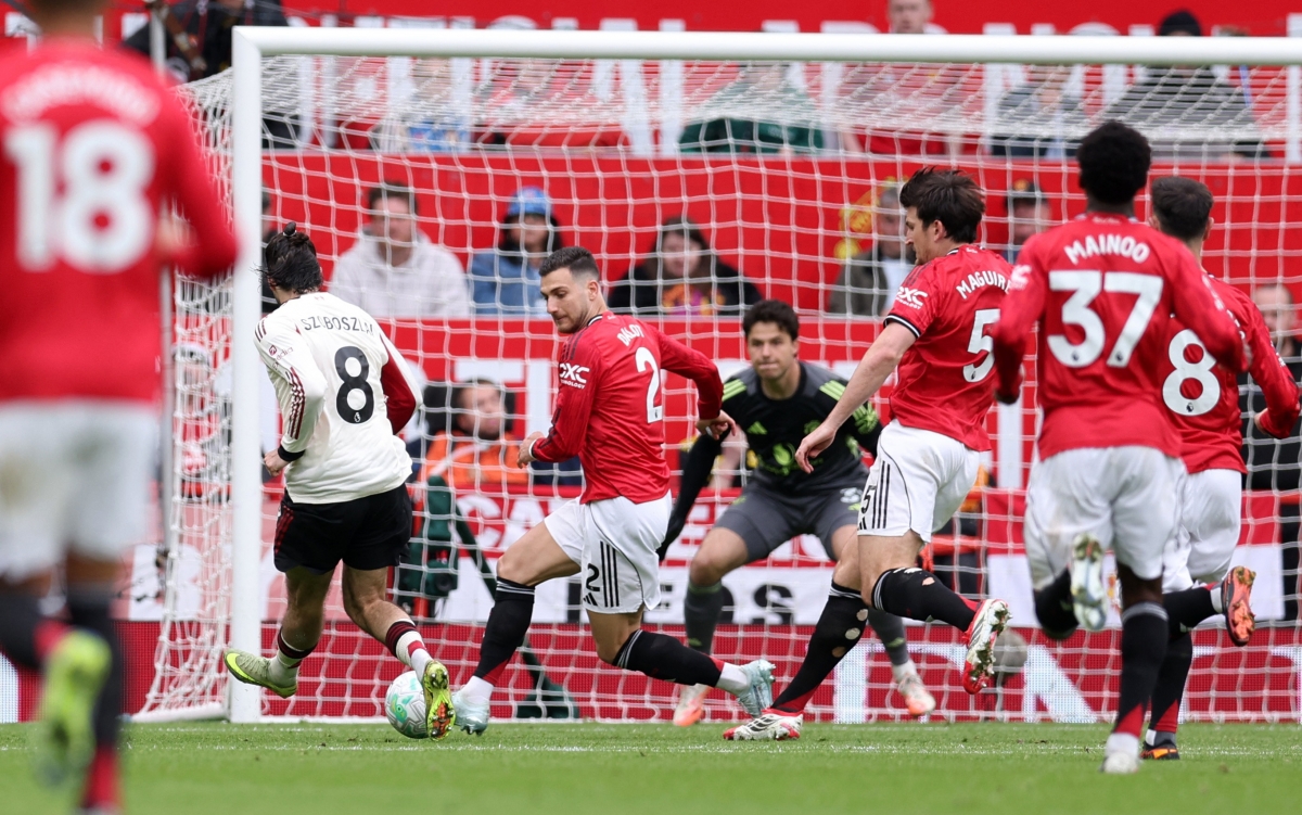 truc tiep mu 2-2 liverpool gakpo san bang ty so hinh anh 1