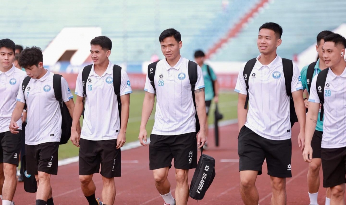 ket qua v-league hom nay 1 5 nam Dinh thang de clb ca tp.hcm hinh anh 7