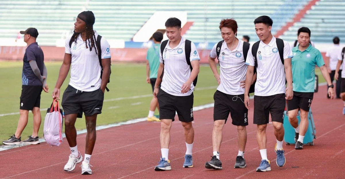 ket qua v-league hom nay 1 5 nam Dinh thang de clb ca tp.hcm hinh anh 5