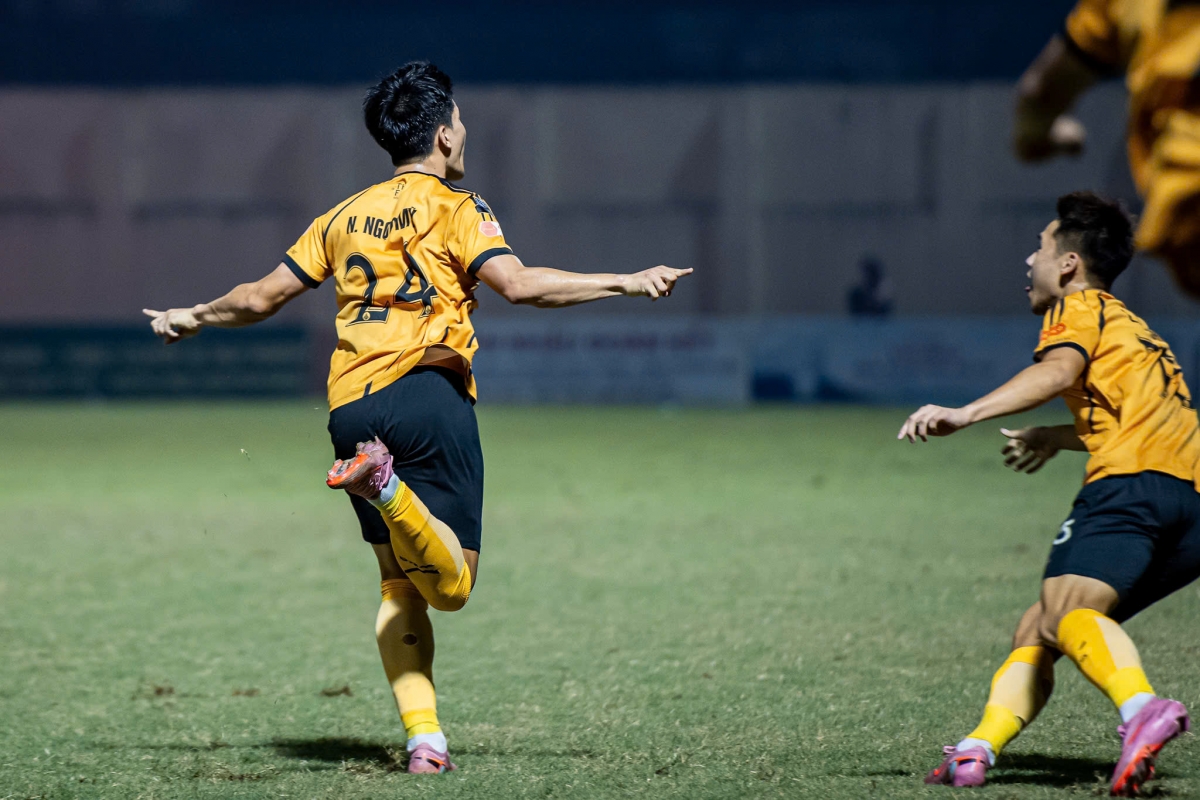 truc tiep thanh hoa 1-0 ha noi fc ngoc my ghi ban, chu nha nhan the do hinh anh 1