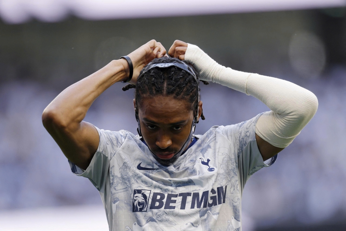 truc tiep tottenham 1-0 everton ga trong chien dau de tru hang hinh anh 13