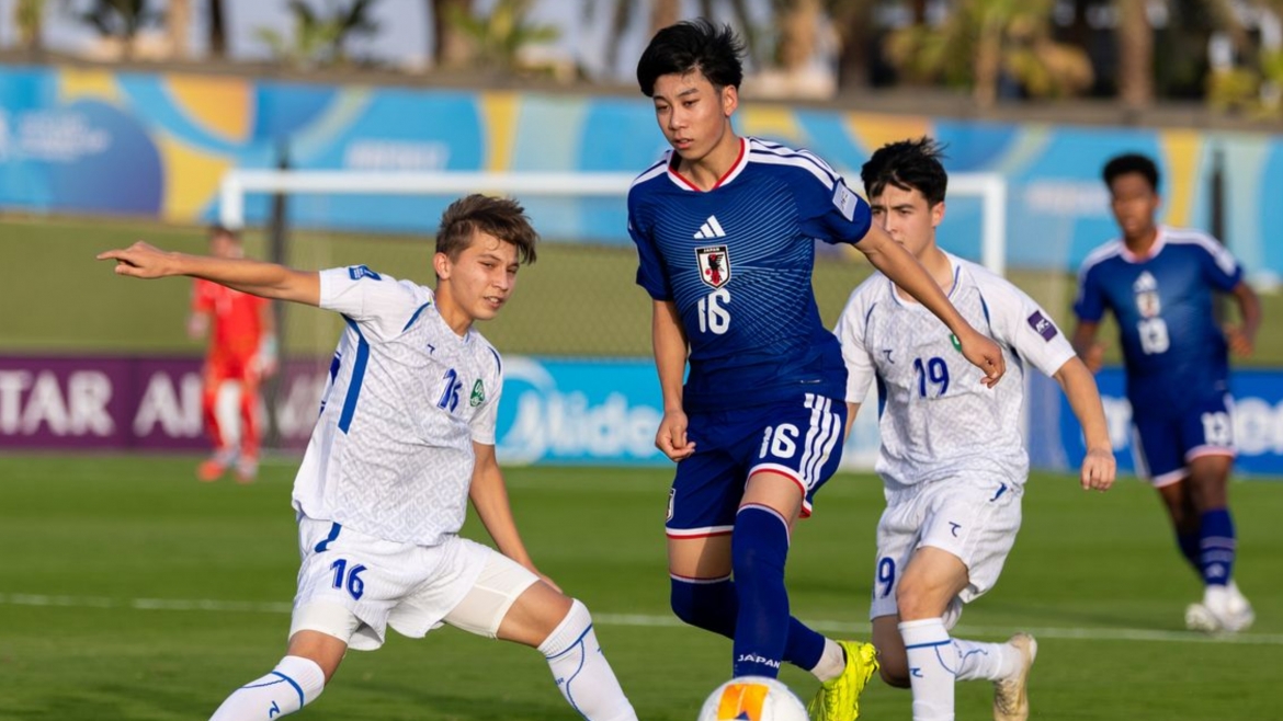 truc tiep u17 nhat ban 0-1 u17 uzbekistan the tran hap dan hinh anh 1