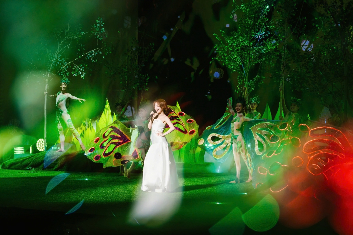 Dem dien dac biet ve thien nhien true concert - tinh Dat len song vtv hinh anh 1