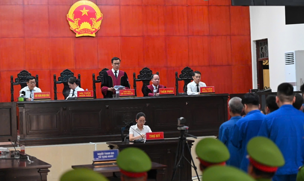 bi cao bui Dinh khanh va 3 dong pham bi tuyen an tu hinh hinh anh 2