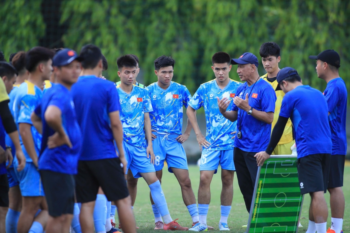 afc bao tin vui cho bong da viet nam hinh anh 1