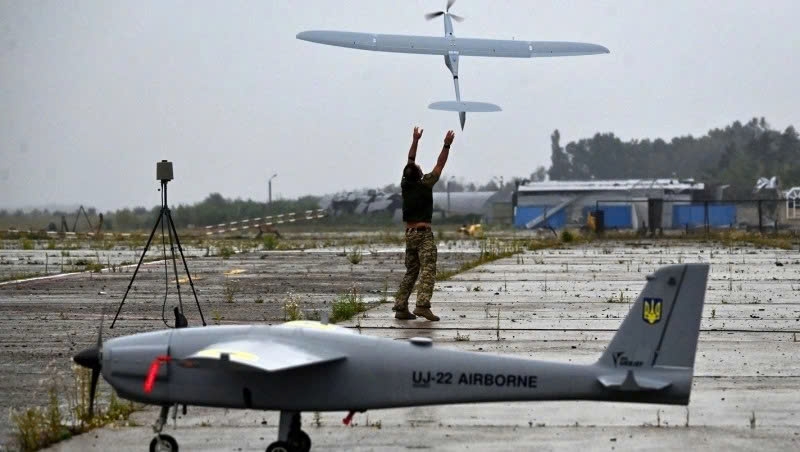 nga bi tan cong bang uav truoc them ky niem 81 nam ngay chien thang phat xit hinh anh 1