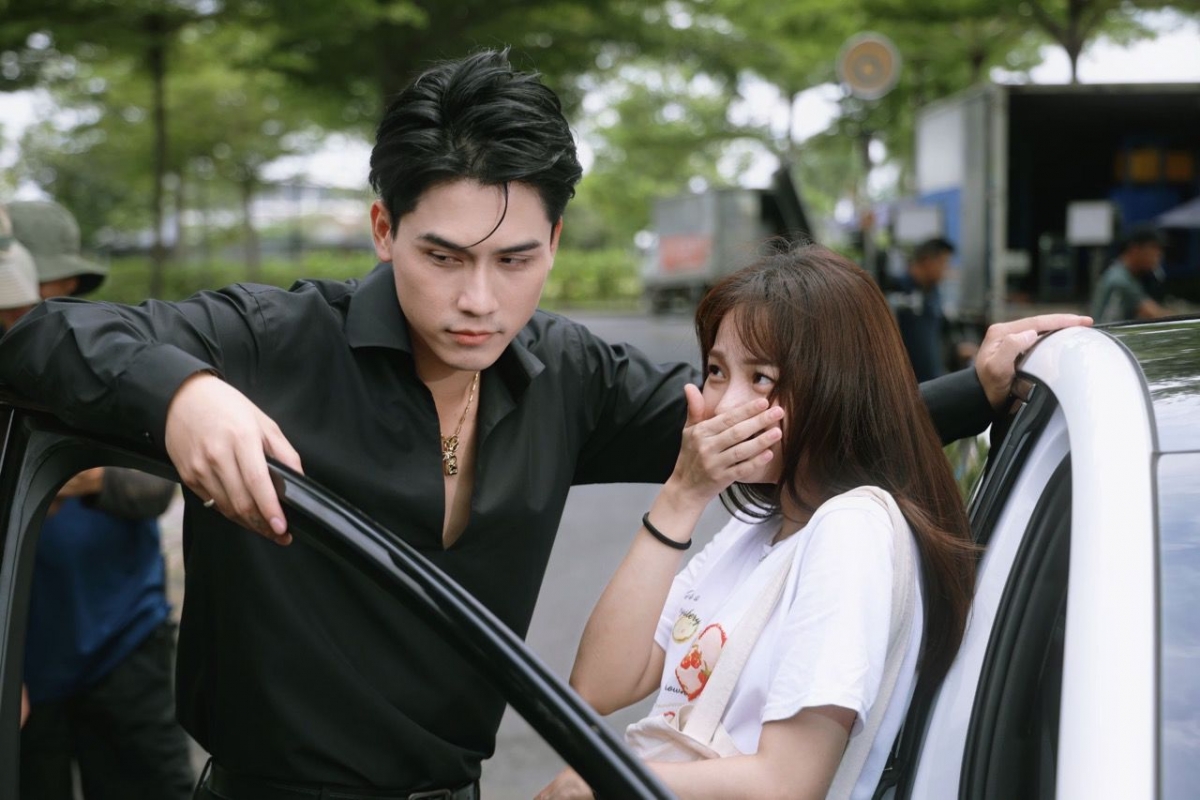 khan gia doi phan 2 sau khi vi me anh phan chia tay can moc ty view hinh anh 3