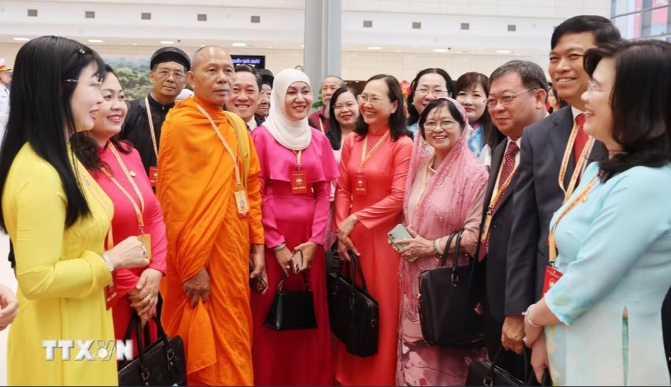 party and state leaders attend 11th national congress of vietnam fatherland front picture 7
