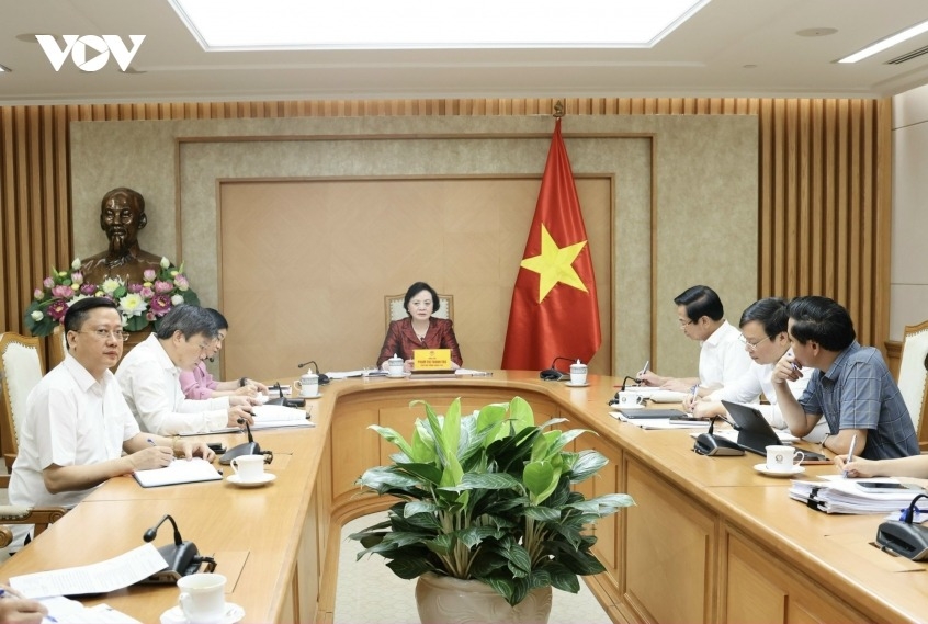 vietnam to conduct nationwide review of two-tier local government model picture 2