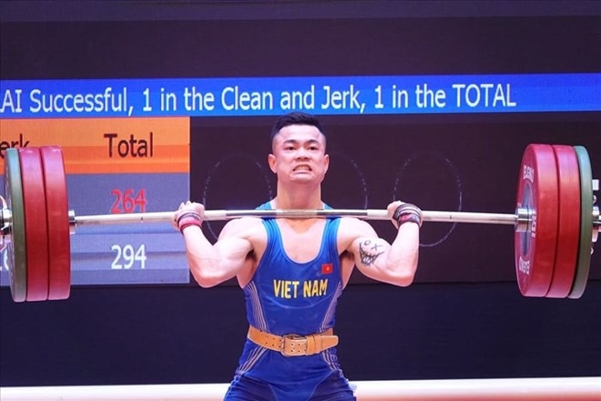 first three bronze medals for vietnam at asian weightlifting championships picture 1