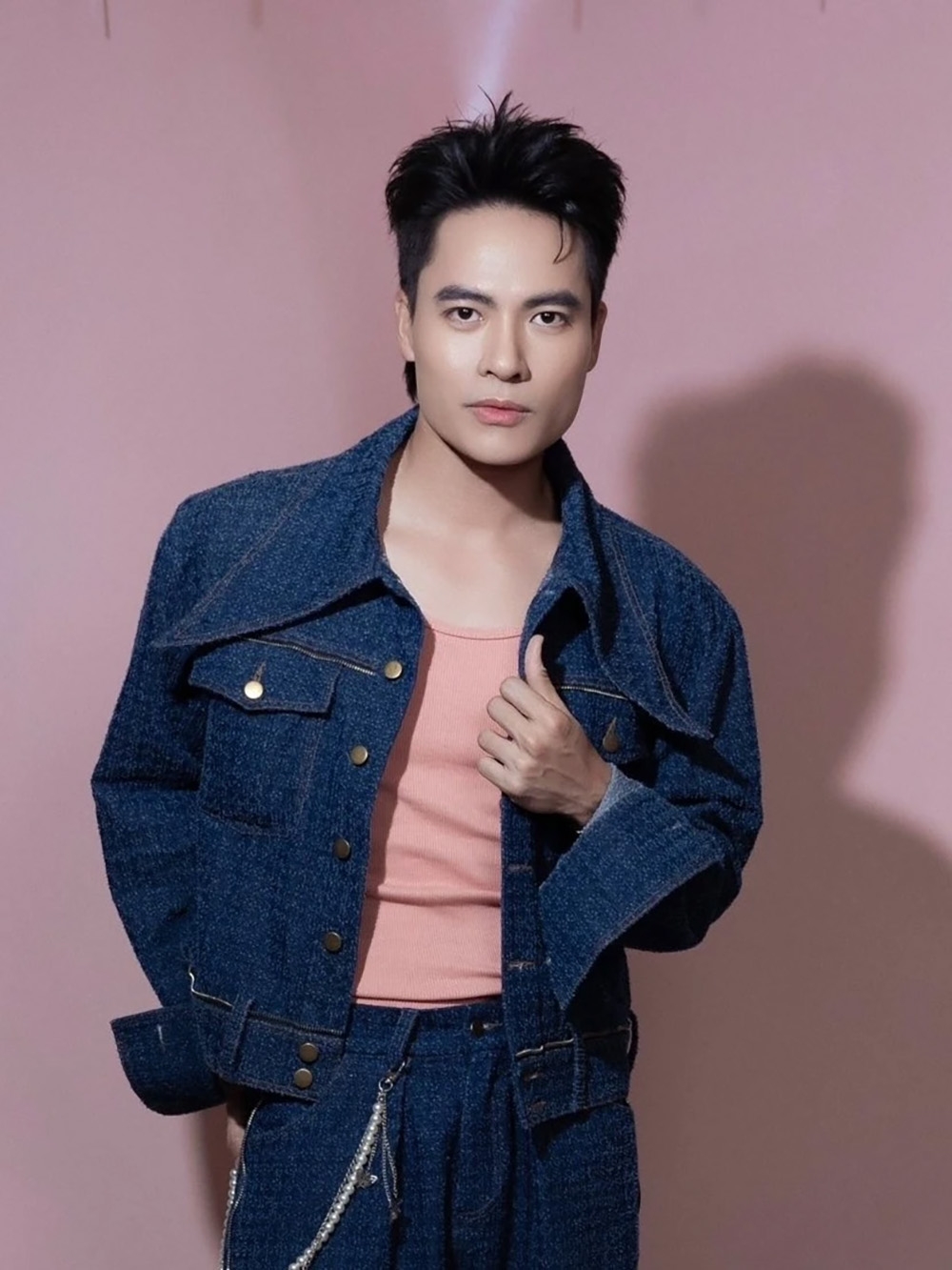 sao viet 4 5 h hen nie mua nha moi, vo tan phat met moi vi pr phim hinh anh 2