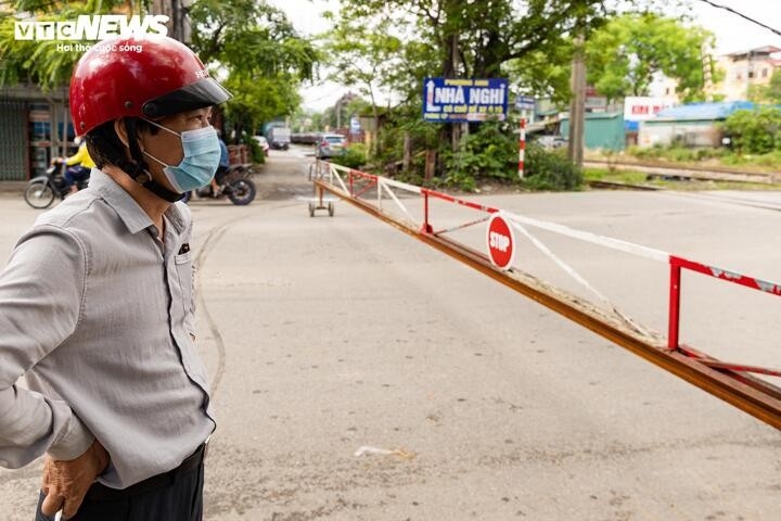 thot tim canh nguoi ha noi bat chap vuot rao chan, dua toc do voi tau hoa hinh anh 21