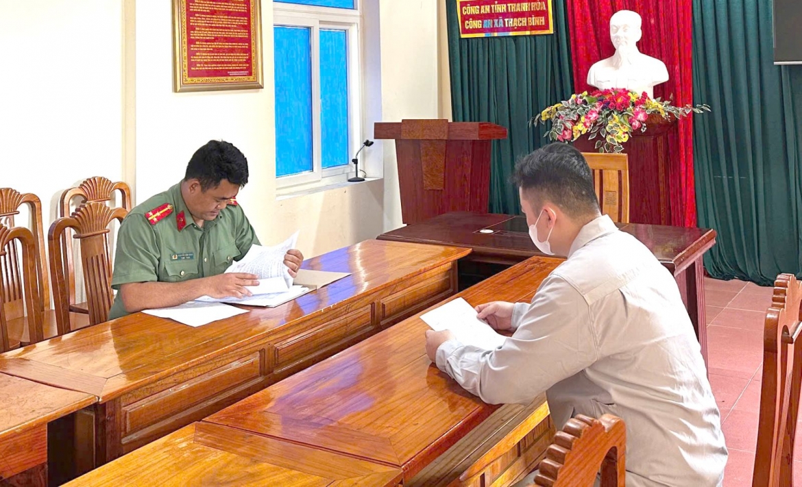 Dang thong tin bao ne chot giao thong, nguoi dan ong bi phat 5 trieu dong hinh anh 1