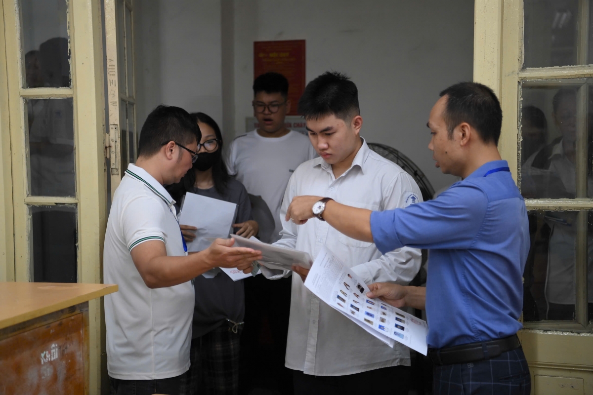 ky thi tot nghiep thpt 2026 hon 1,22 trieu thi sinh, 98,45 dang ky truc tuyen hinh anh 1