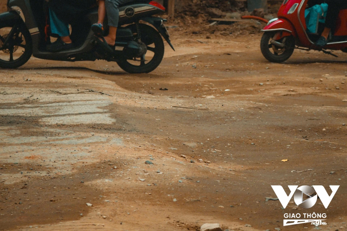 ha noi ha tang thieu dong bo, moi met duong la mot noi lo hinh anh 7