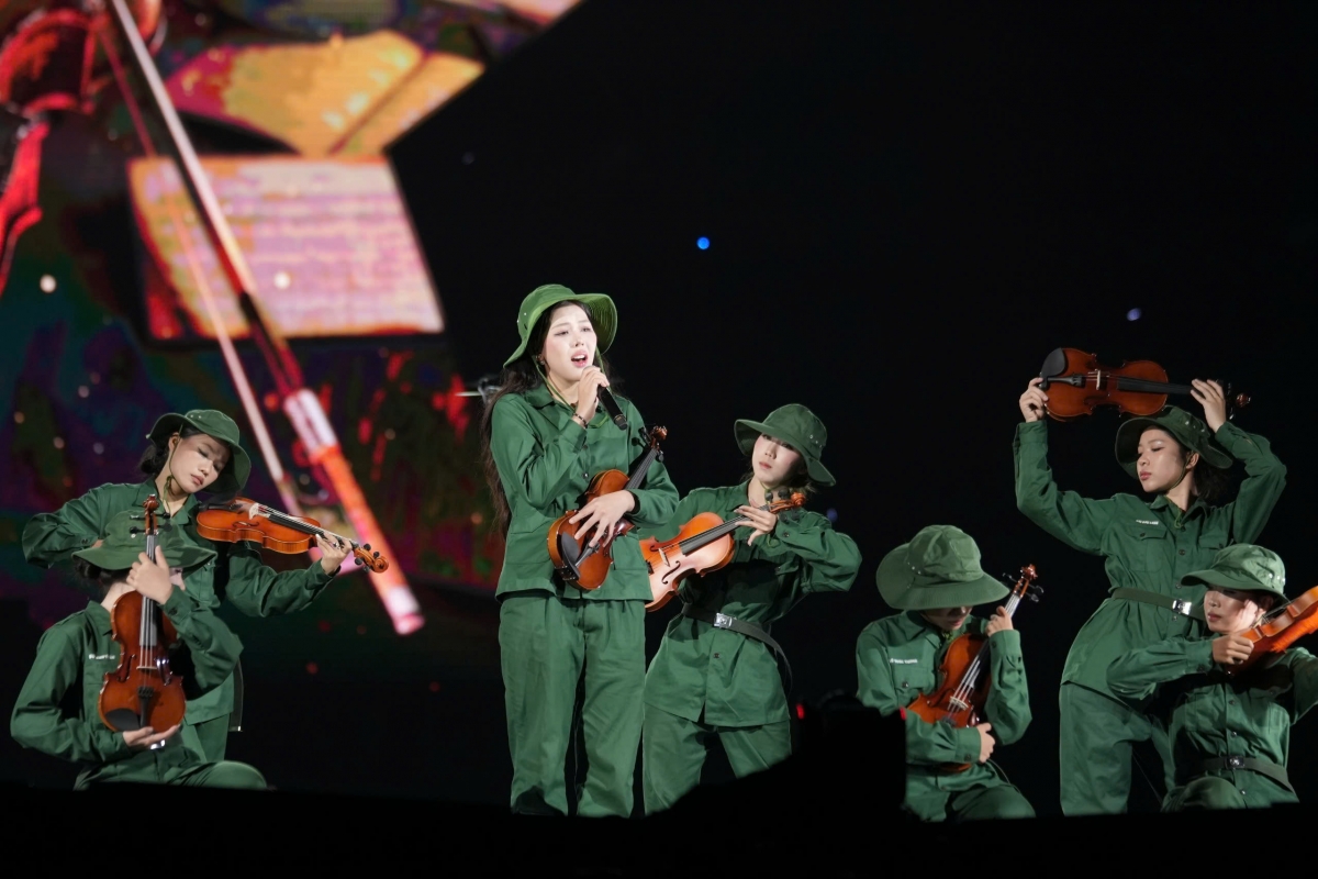 sao nhap ngu concert 2026 gay choang ngop voi dan khi tai va san khau khong lo hinh anh 8