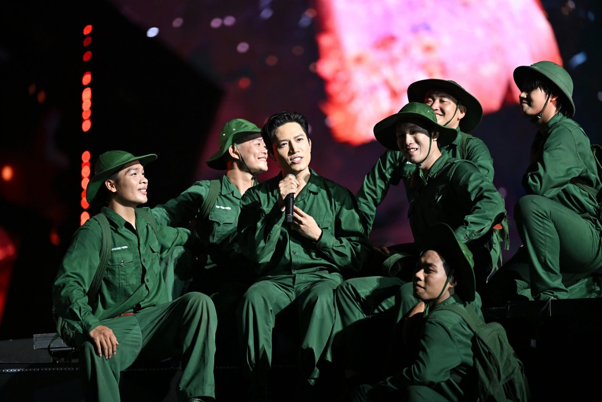 sao nhap ngu concert 2026 gay choang ngop voi dan khi tai va san khau khong lo hinh anh 9