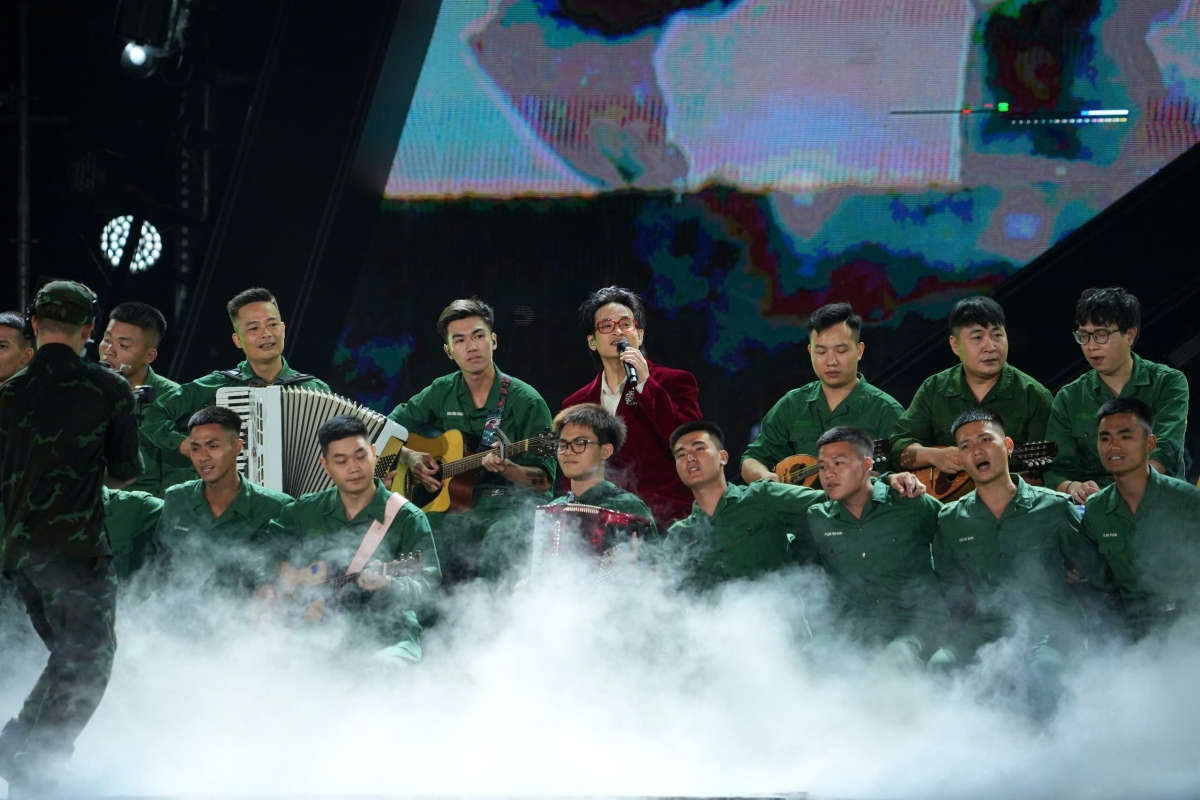 sao nhap ngu concert 2026 gay choang ngop voi dan khi tai va san khau khong lo hinh anh 15