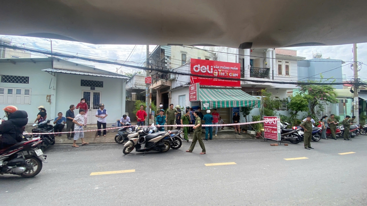Dieu tra vu chay nha o tp.hcm khien nam thanh nien tu vong hinh anh 1