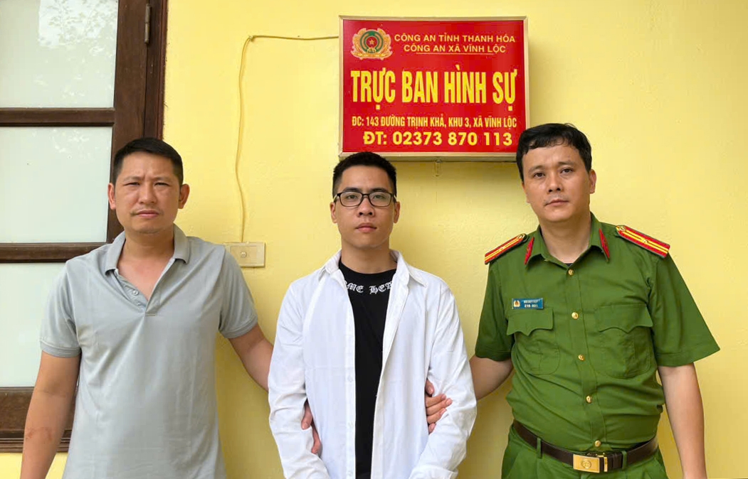 nhan vien ngan hang canh giac, phoi hop cong an bat giu doi tuong truy na hinh anh 1