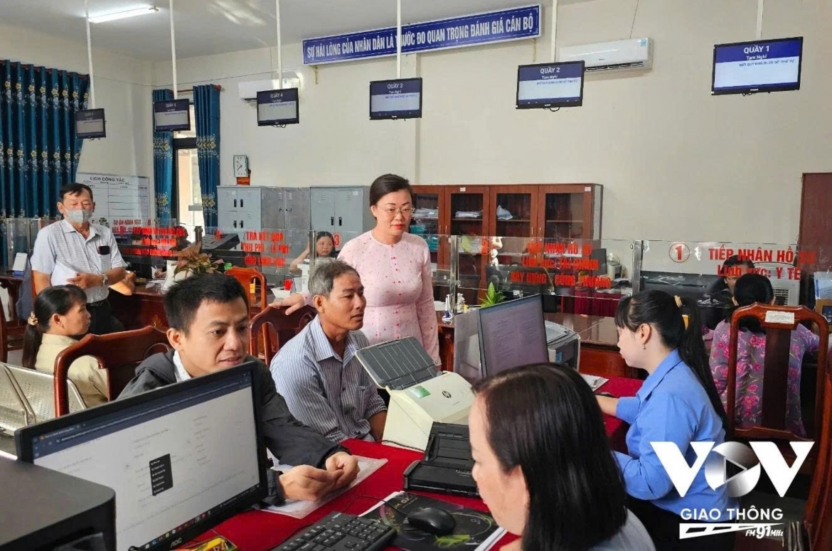 tiet kiem tien ty nho danh thuc nhung tru so doi du hinh anh 3