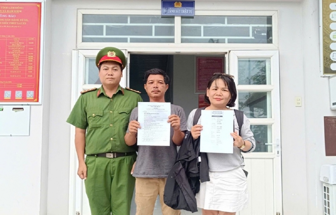 cong an tinh lam Dong giup nguoi dan nhan lai 100 trieu dong do chuyen nham hinh anh 1